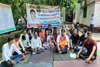 Congress hunger strike in Bageshwar