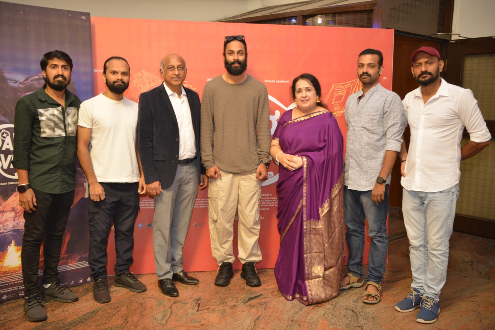 'Paru Parvathy' film team