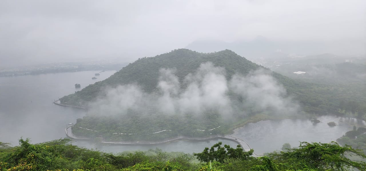 Heavy rain in Udaipur