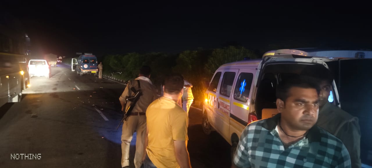 Rescuers at the spot of hit-and-run accident on Bareilly highway in UP