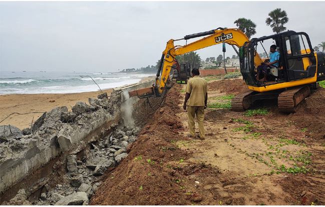 విజయసాయిరెడ్డి కుమార్తె అక్రమ కట్టడం