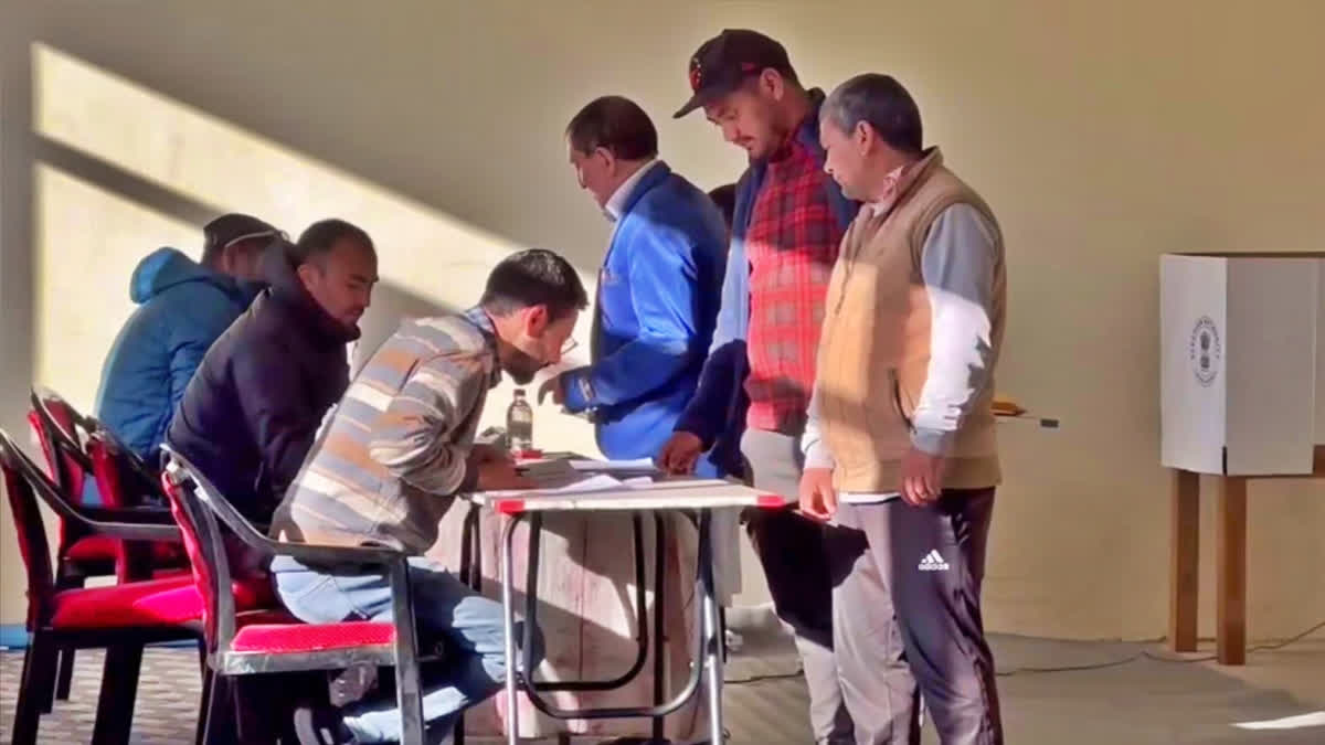 Voting for the Ladakh Autonomous Hill Development Council (LAHDC) Kargil came to a close on Wednesday with a turnout of nearly 78 per cent (77.71%).