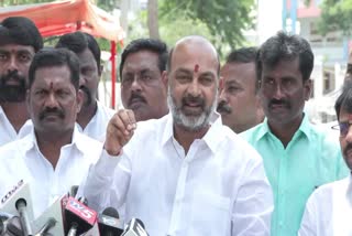 Bandi Sanjay Fires on KCR