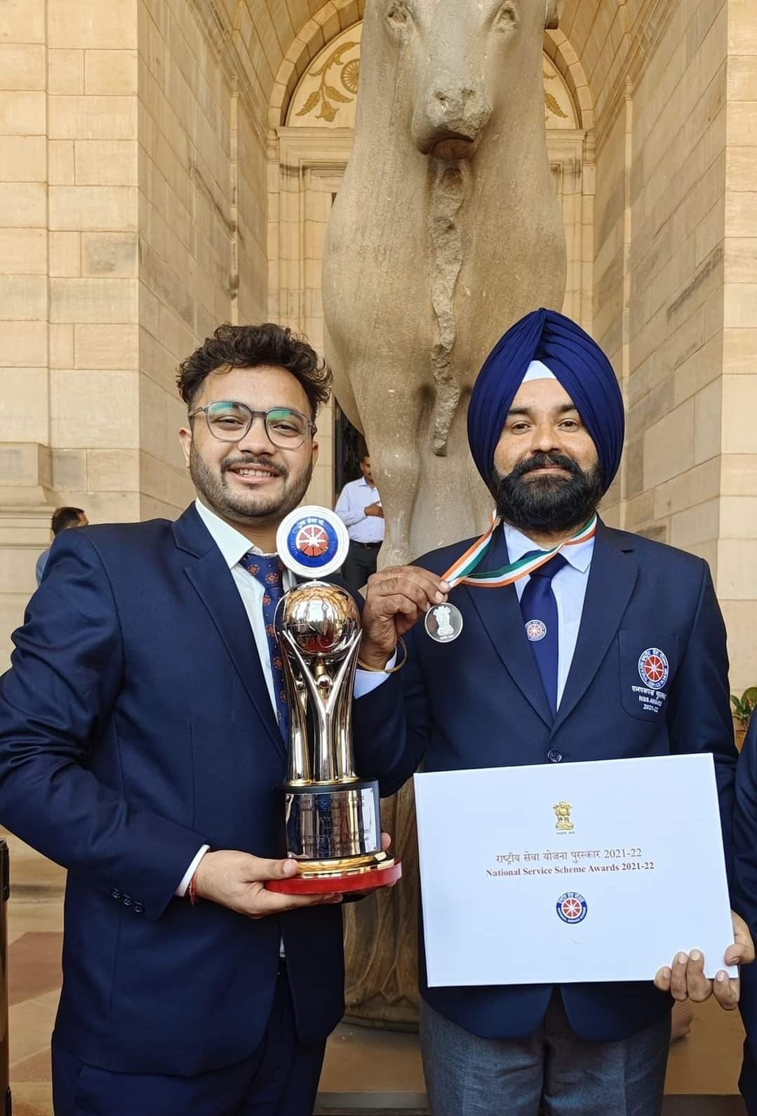 Dr Malkit Singh honored with Best NSS Award by President Draupadi Murmu