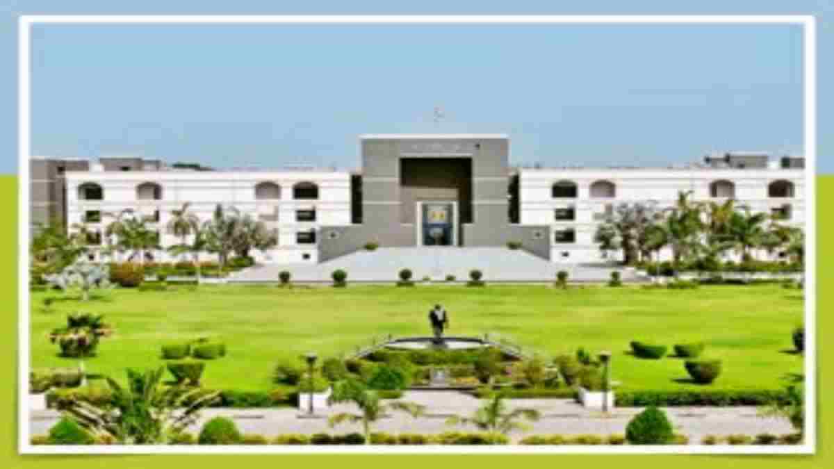 આજે ગુજરાત હાઈકોર્ટમાં હેલ્મેટ નિયમો અંગે સુનાવણી hearing about