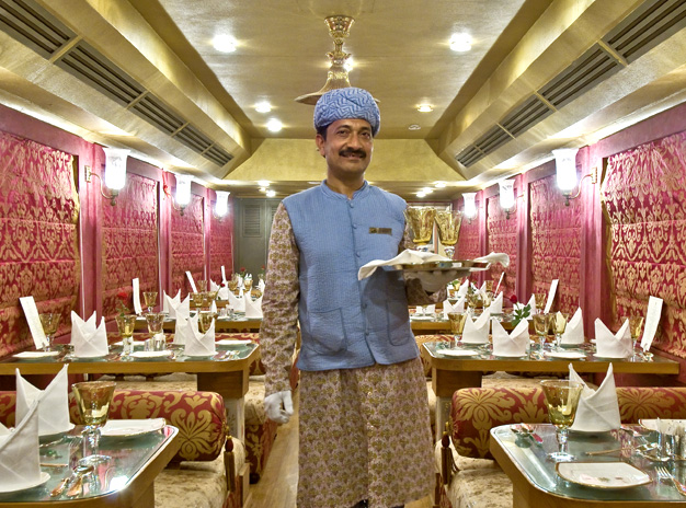 PALACE IN WHEELS  LUXURY TRAIN  ROYAL TRAIN OF INDIA  PALACE ON WHEELS TRAIN