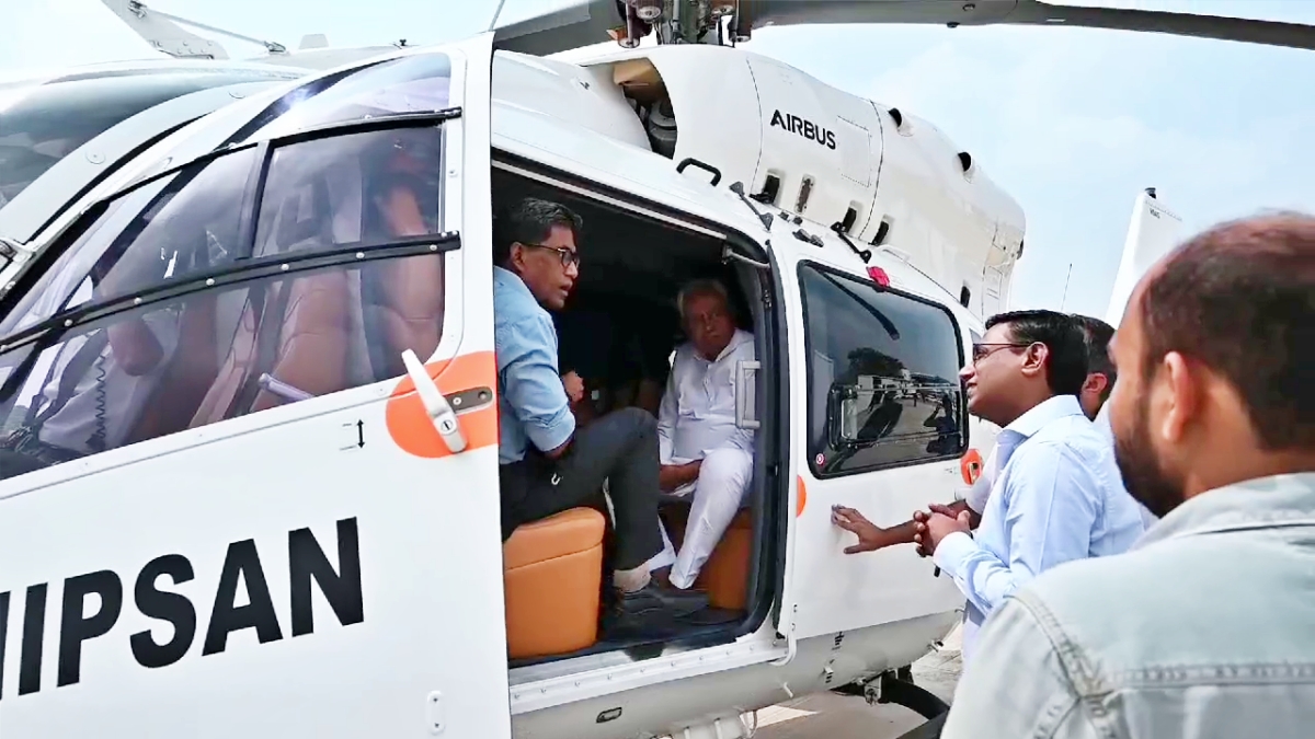 Nitish on aerial survey of flood