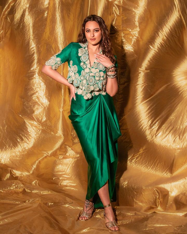 Celebrity inspired dresses for Colour green for day 3 of Navaratri