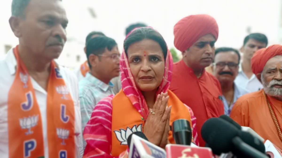 Priyanka Chaudhary filed nomination from Barmer