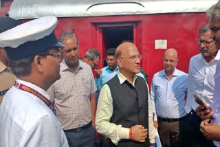 Railway Hajipur GM reached Koderma