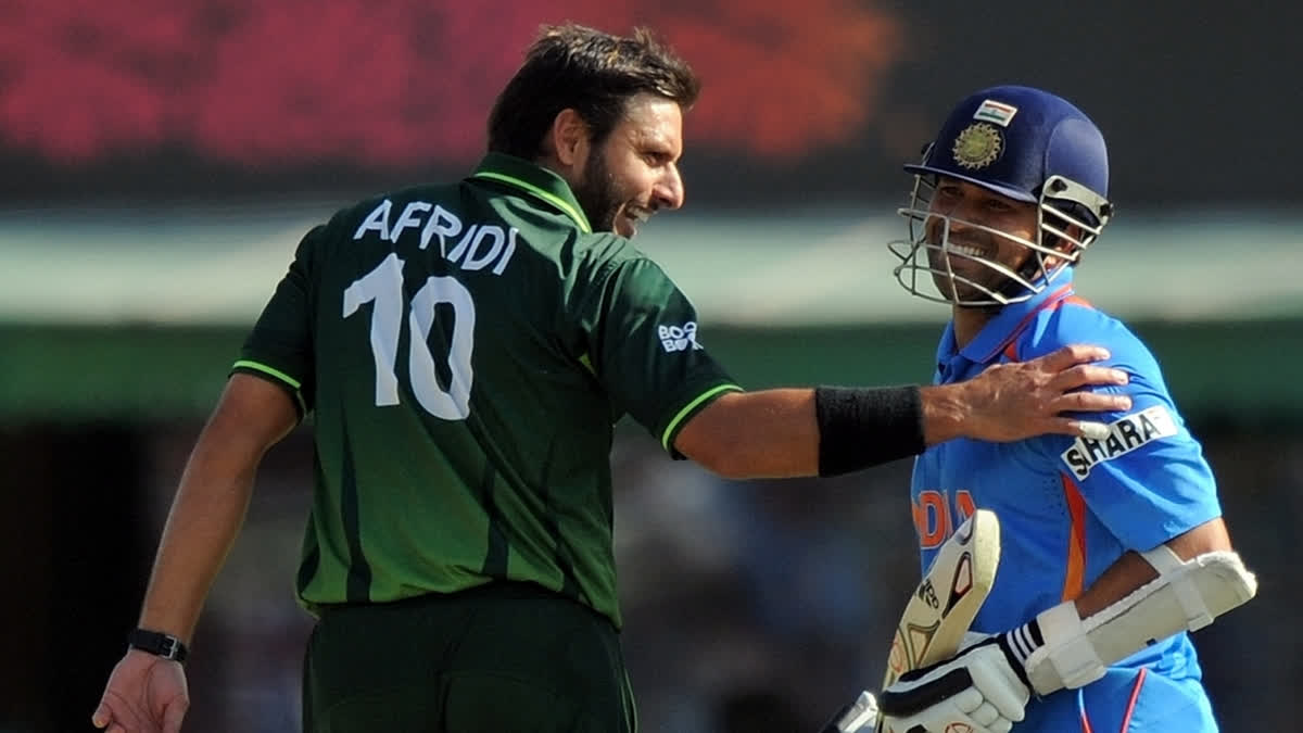 This article revisits the incident when Pakistan's Shahid Afridi smashed the fastest ODI century at that time with India's Sachin Tendulkar's bat against Sri Lanka.