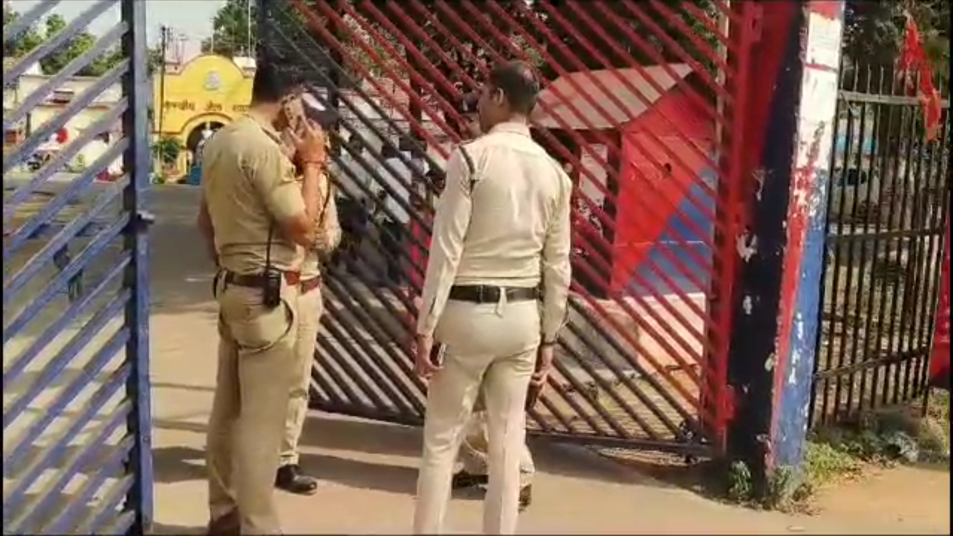 Firing outside Raipur Central Jail