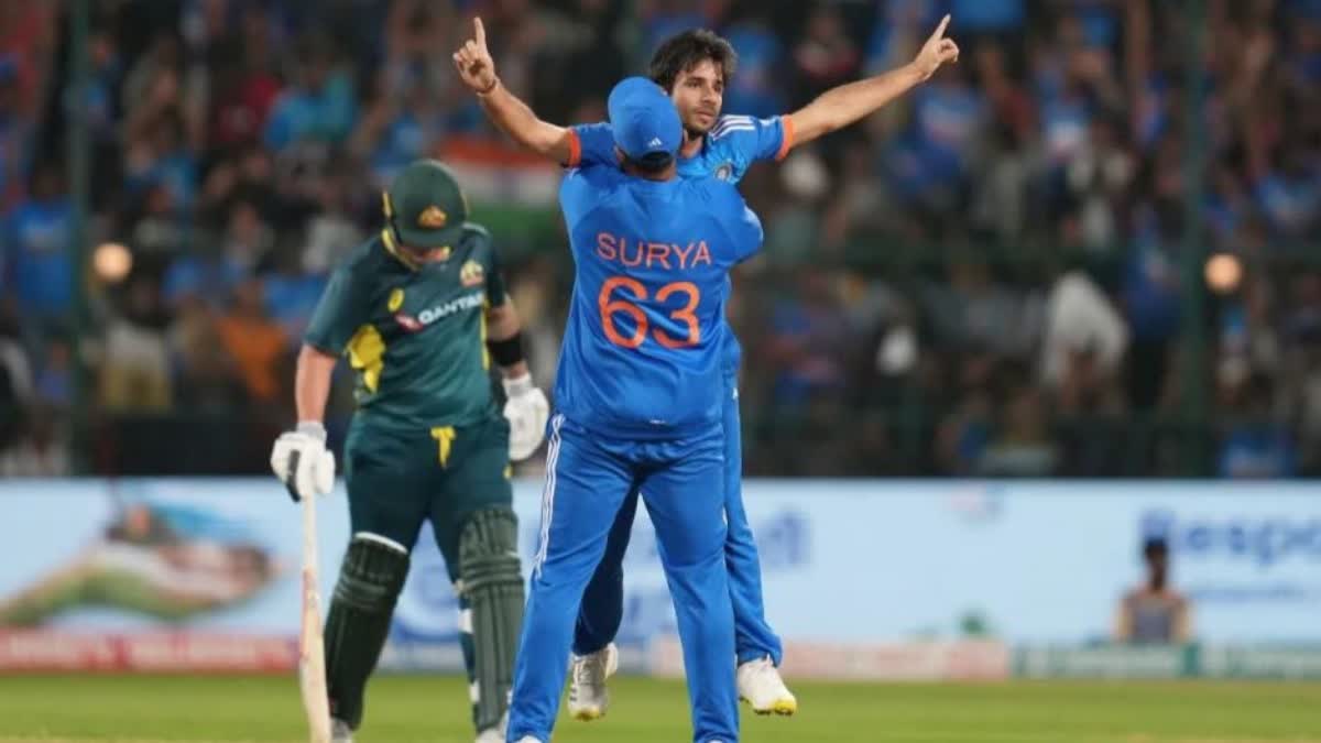 India defeats Australia in 5th T20 match by 6 runs