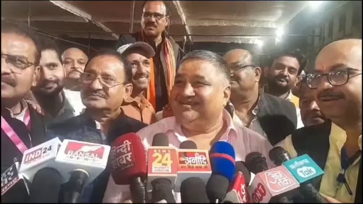 Rajesh Agarwal defeating Chhattisgarh Deputy CM