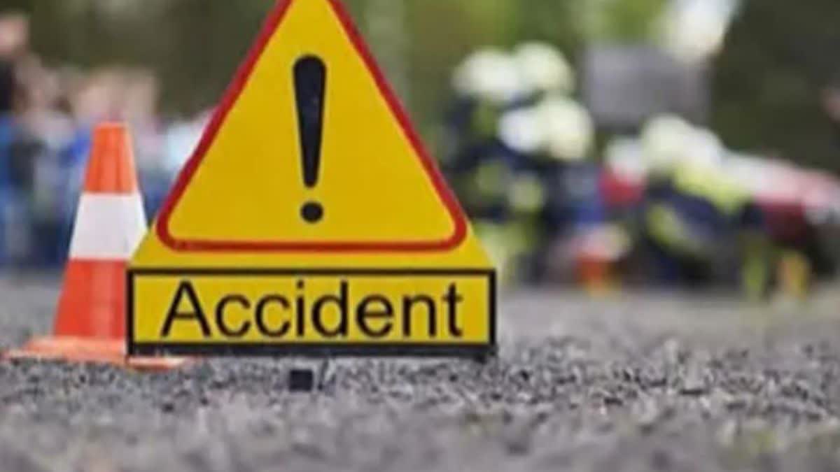 Road accident in Gopalganj Etv Bharat