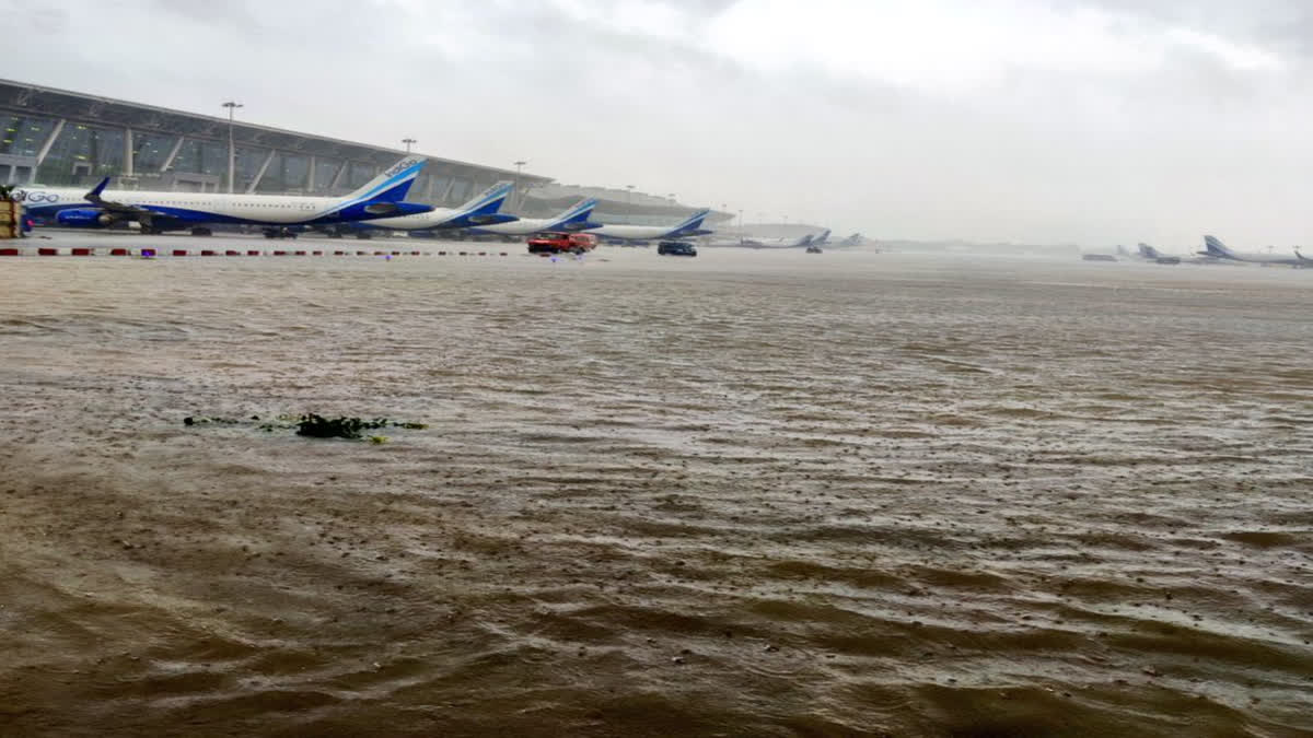 CYCLONE MICHAUNG WREAKS HAVOC IN CHENNAI HEAVY RAINS DISRUPT NORMAL LIFE FLIGHTS AND TRAINS CANCELED