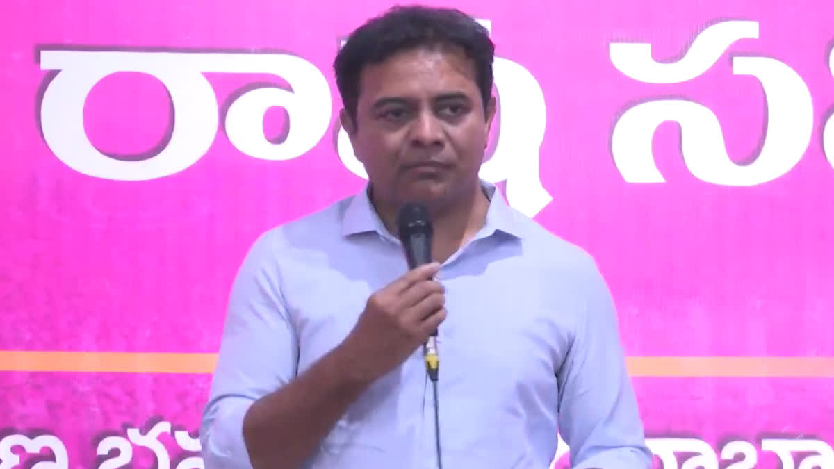 KTR SLAMS TELANGANA GOVT