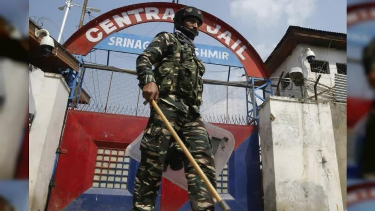 J&K Police's CIK, SIA Seize Mobile Phones From Srinagar’s Central Jail