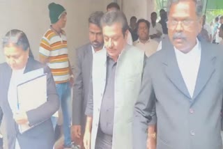 Karnataka Minister Zameer Ahmed Khan on his way to appear before Lokayukta