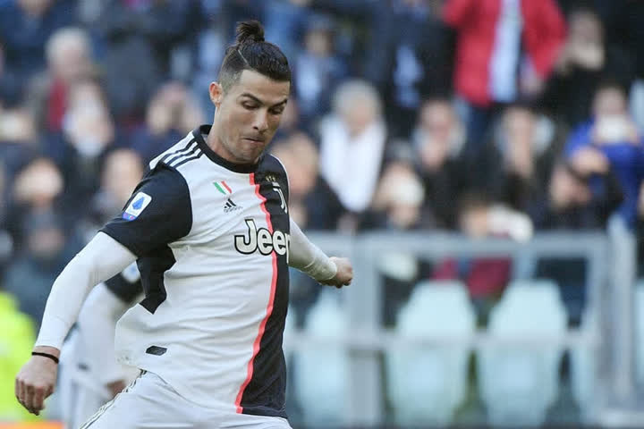 Serie A: Cristiano Ronaldo's double rescues point for leaders