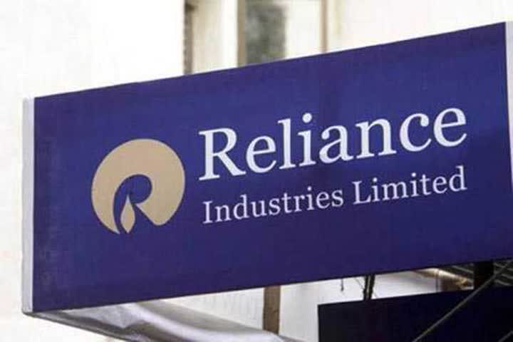 reliance's profit rises 31%