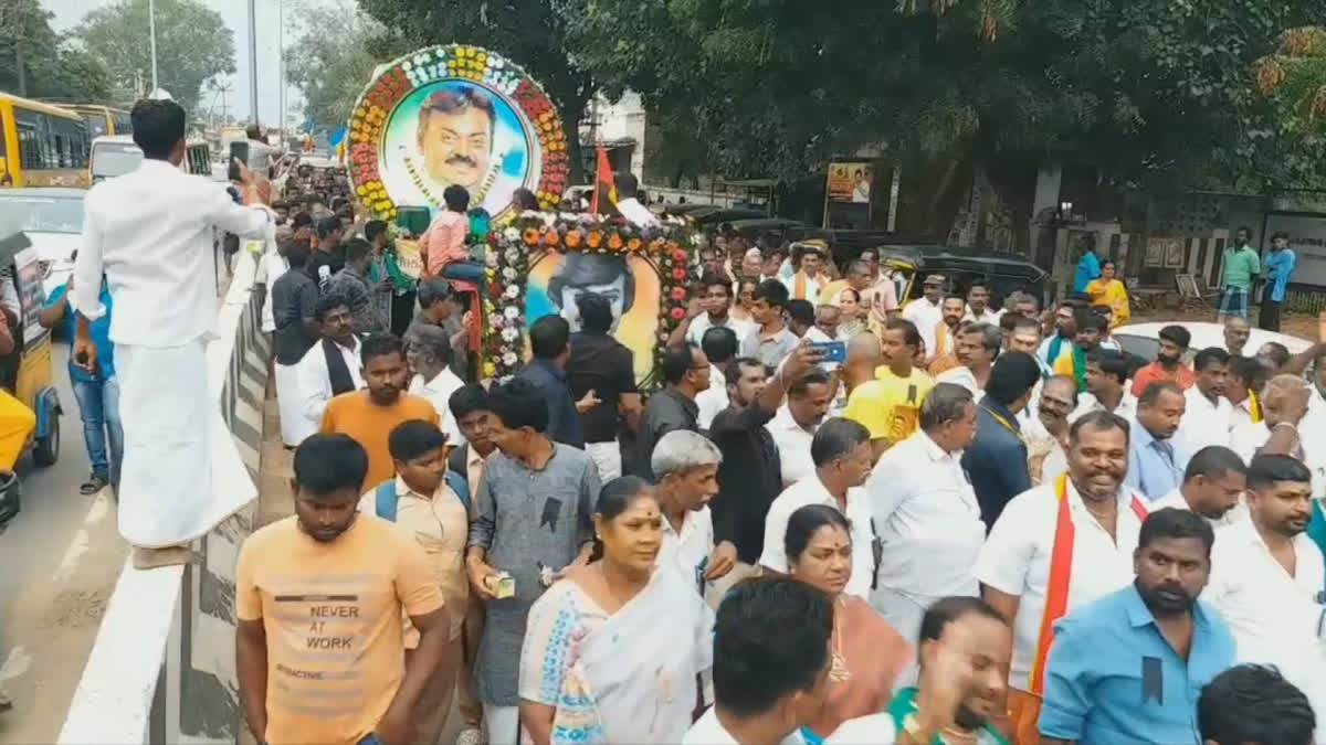 தேனியில் விஜயகாந்திற்கு அனைத்துக் கட்சியினர் மௌன அஞ்சலி ஊர்வலம்!, silent-tribute-procession-by-all-parties-to-late-vijayakanth-in-theni