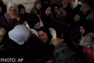 The Israeli army arrested 51 Palestinian women in Gaza