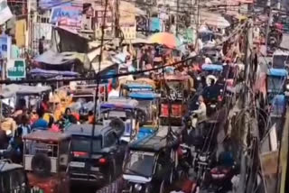 Jhumri Tilaiya traffic