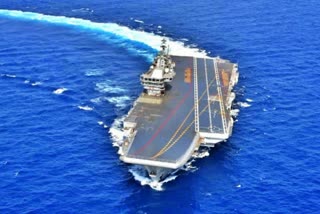 Indian Navy  Liberian flagged  hijacked vessel  ಯುದ್ಧನೌಕೆ INS  ಲೈಬೀರಿಯನ್ ಧ್ವಜದ ಹಡಗು  ಹಡಗು ಹೈಜಾಕ್​ಗೆ ಯತ್ನ