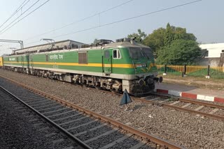 canceled trains passing through Bhopal start