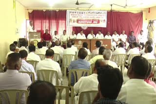 Etv Bharatleaders-held-a-preliminary-meeting-in-davangere-over-ahinda-convention