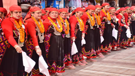 winter carnival manali