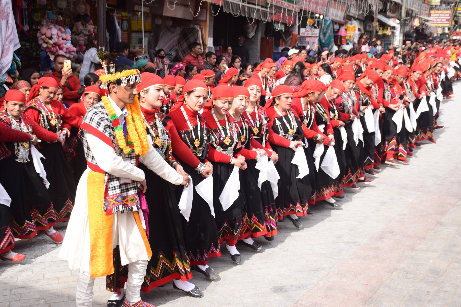 winter carnival manali