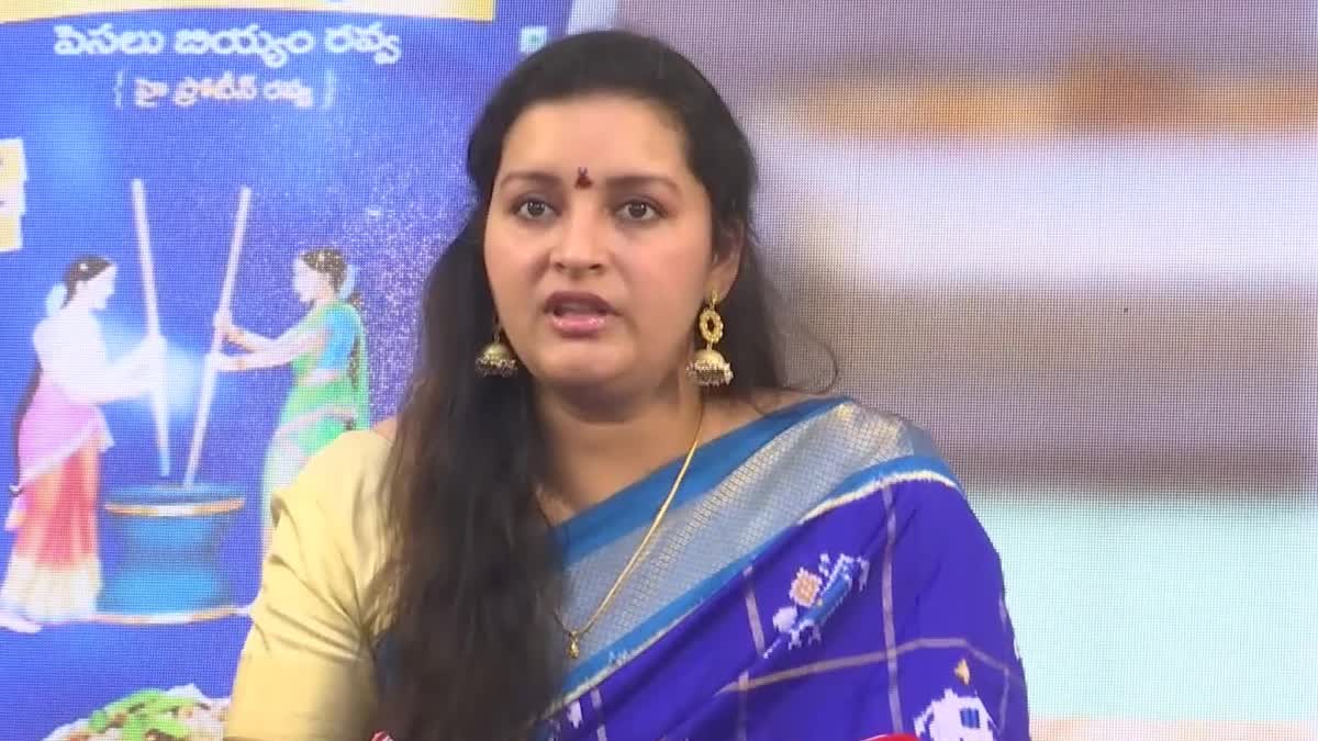 actress Renu Desai