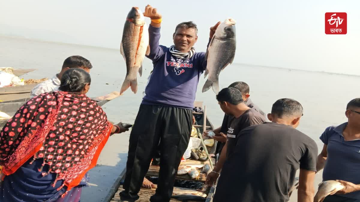 MASS FISHING IN DEEPOR BEEL