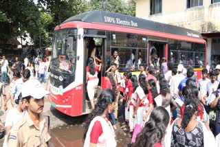 KERALA SCHOOL KALOLSAVAM  കേരള സ്‌കൂൾ കലോത്സവം  KSRTC  KSRTC FREE BUS SERVICE