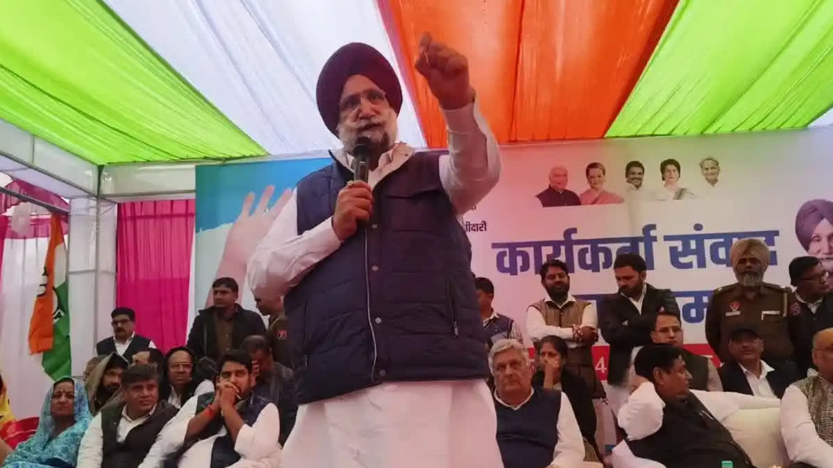 Rajasthan incharge of Congress Sukhjinder Singh Randhawa