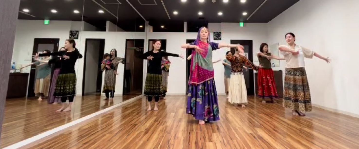 Japan Girl Performed kalbelia Dance