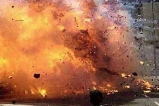 Election Commission office  Bomb Blast Pakistan  പാകിസ്ഥാന്‍ ബോംബ്‌ സ്‌ഫോടനം  പാക്‌ തെരഞ്ഞെടുപ്പ് കമ്മിഷന്‍