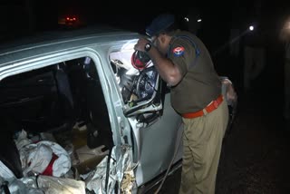 Cops at the spot of car accident in Kanpur Dehat