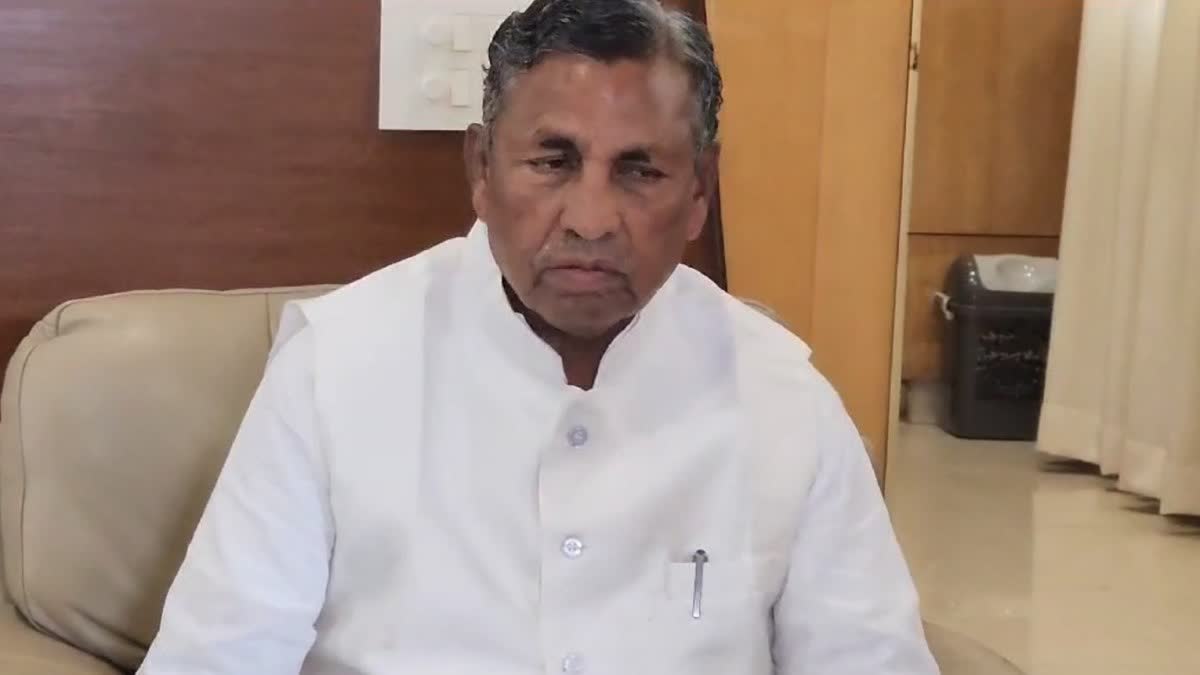 MINISTER KH MUNIYAPPA