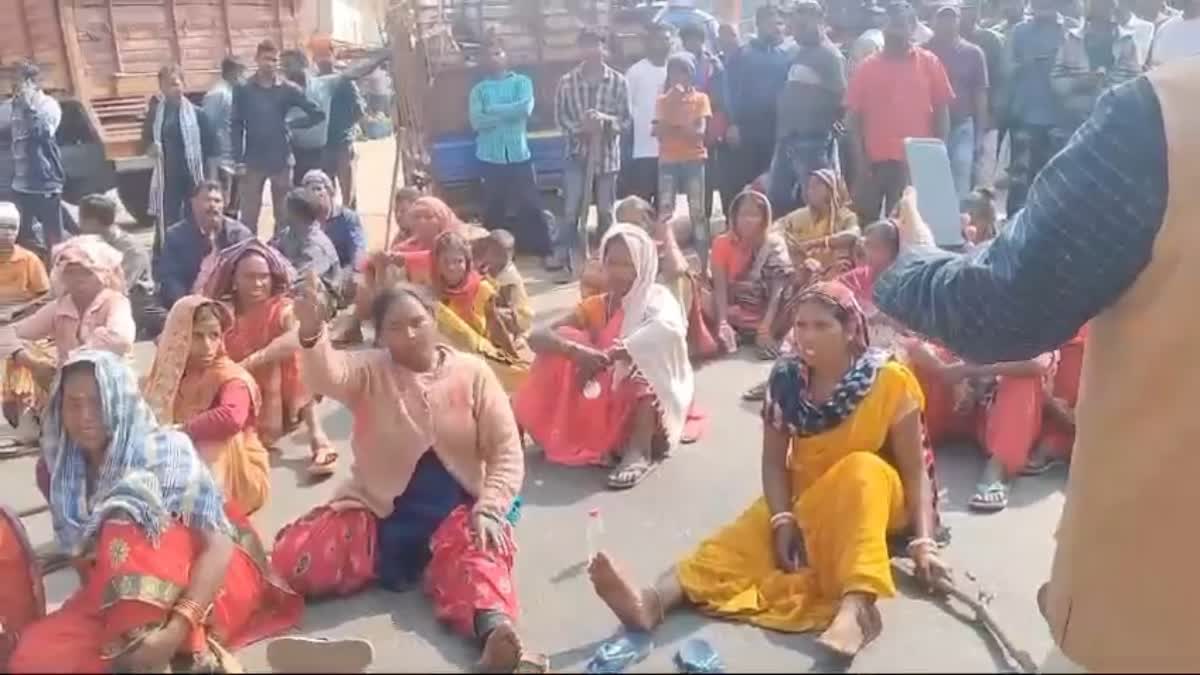 VILLAGERS BLOCKED ROAD IN RANCHI