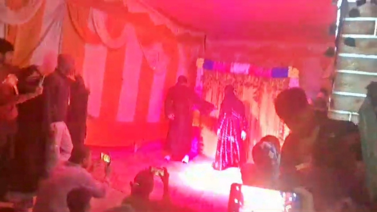 Burqa Dance In Begusarai