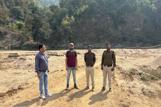 sand Illegal mining near Satpura Tiger Reserve corridor