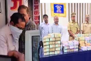 HAWALA RACKET ARREST  AXIS BANK MANAGER ARREST  കള്ളപ്പണം പിടിച്ചെടുത്തു  അഞ്ച് കോടിയുടെ കള്ളപ്പണം പിടിച്ചു