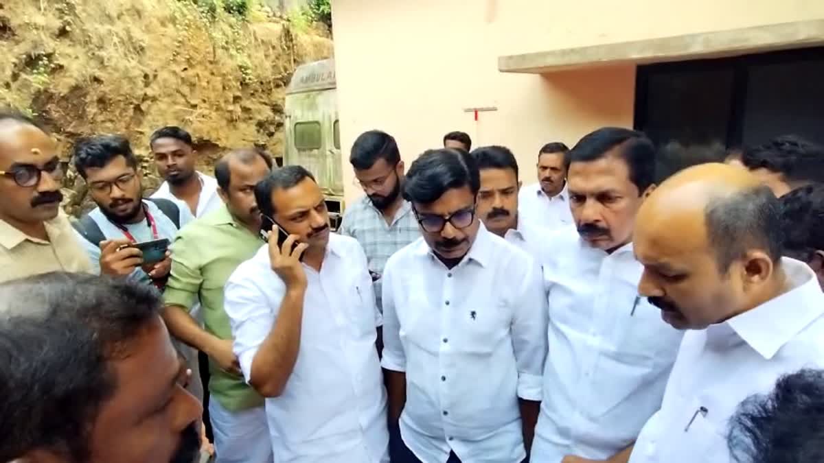 Interim Bail For Congress Leaders  MLA Mathew Kuzhalnadan  DCC President Muhammed Shiyas  നേര്യമംഗലം കാട്ടാന ആക്രമണം  മാത്യു കുഴൽനാടന് ഇടക്കാല ജാമ്യം