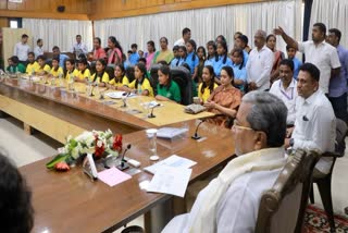 CM's interaction with government school children