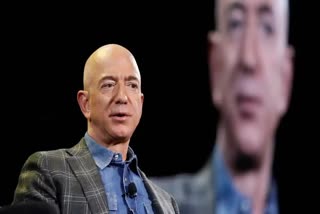 Jeff Bezos  Amazon founder  Tesla chief Elon Musk  ബ്ലൂംബര്‍ഗ് ശതകോടീശ്വര സൂചിക  ബെര്‍ണാര്‍ഡ് ആര്‍നോള്‍ട്ട്