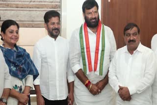 Kuna Srisailam Goud Joins congress