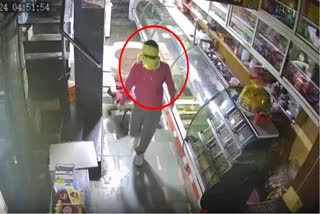 THEFT CAUGHT IN CCTV SHIVPURI